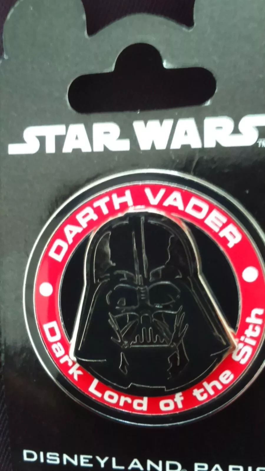 Rare Pins disney Disneyland Paris Star Wars Medaillon Dark Vador